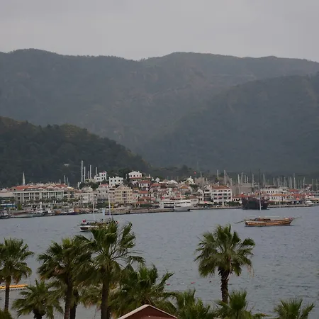 Sea Center Hotel