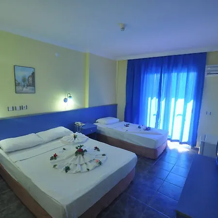 Sea Center Hotell 3*